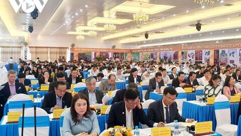 Xây dựng Khu kinh tế thương mại xuyên biên giới chung Lao Bảo và Densavan