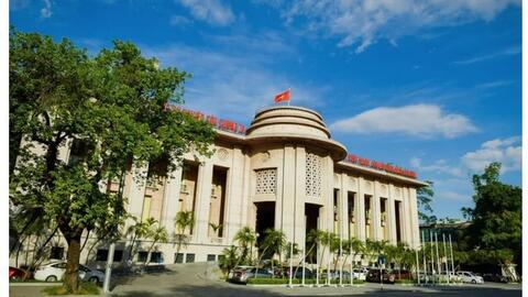 Chuyên gia: NHNN tăng lãi suất OMO có khả năng là bước đi thăm dò cho việc nâng lãi suất điều hành