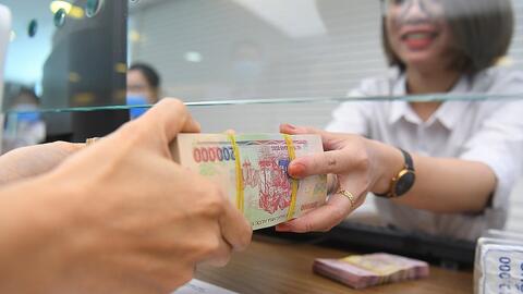 Lãi suất tiết kiệm mới nhất tháng 7: Một ngân hàng trả lãi 7,5%/năm, không yêu cầu gửi nhiều