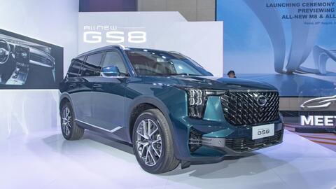 GAC GS8 giá từ 1,269 tỷ đồng, chung khung gầm Land Crusier Prado, cạnh tranh bằng động cơ 248 mã lực và ADAS