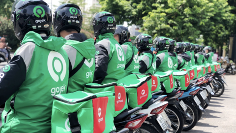 Khốc liệt thị trường gọi xe công nghệ Việt Nam: Grab bắt đầu lãi nghìn tỷ gây áp lực lên các đối thủ, Gojek lỗ gần 6.000 tỷ trước khi “buông bỏ”
