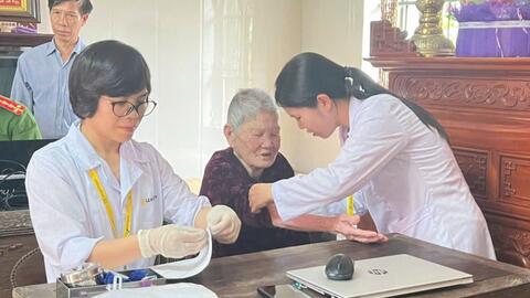Thu nhận mẫu ADN cho thân nhân liệt sĩ chưa xác định được danh tính