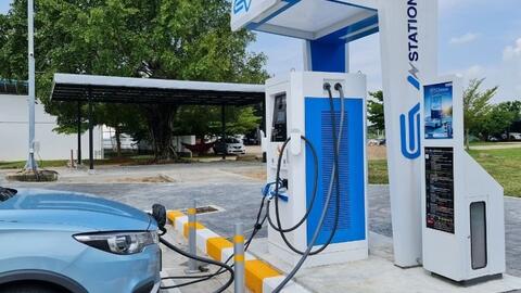 Việt Nam đang có bao nhiêu trạm sạc xe điện?
