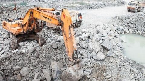 Bình Dương đóng cửa nhiều mỏ khai thác khoáng sản