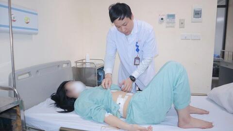 Nữ sinh 15 tuổi đã mắc bệnh đau dạ dày, thủng hành tá tràng