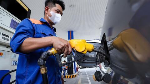 Dầu WTI xuống thấp nhất kể từ năm 2021 sau khi OPEC+ thống nhất tăng sản lượng