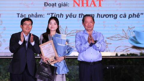 Trao giải cuộc thi viết "Cảm tưởng về cà phê, trà Việt"