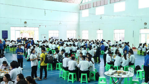 Hơn 1.200 suất ăn trưa hỗ trợ thí sinh thi tốt nghiệp THPT tại Cần Thơ