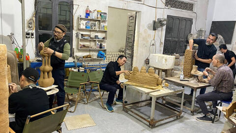 Ghé Bát Tràng ngắm 'gốm Phồn' đầu Xuân