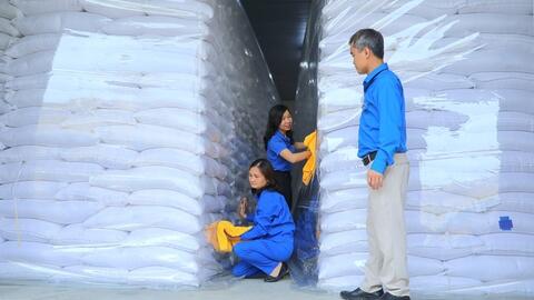 Khẩn trương xuất cấp hơn 49.000 tấn gạo hỗ trợ học viên, học sinh