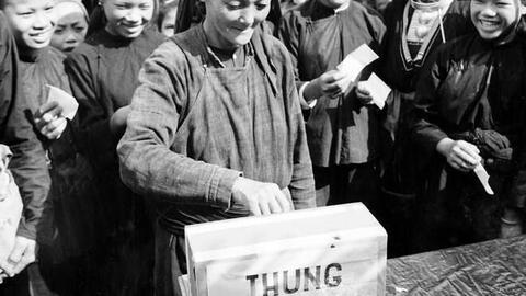 Đảng lãnh đạo toàn diện công tác bầu cử, bảo đảm quyền làm chủ của nhân dân