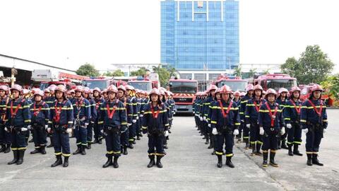 Đà Nẵng huấn luyện chữa cháy, cứu nạn cứu hộ, sẵn sàng trước mọi tình huống