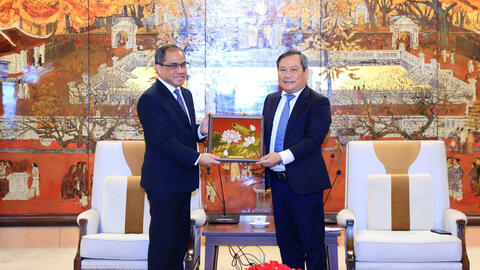 Chủ tịch Hà Nội làm việc với Đại sứ Philippines tại Việt Nam