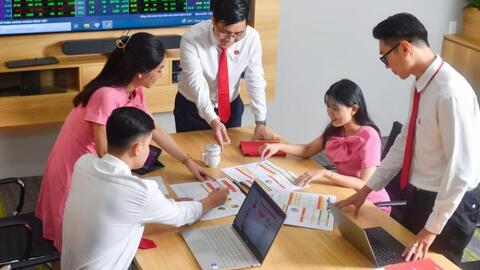 Lợi nhuận quý I/2026: Doanh nghiệp trên sàn tăng trưởng thu hẹp, phân hóa rõ nét