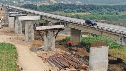 Gần 56 tỉ đồng xây cầu bắc qua sông Mã ở Sơn La