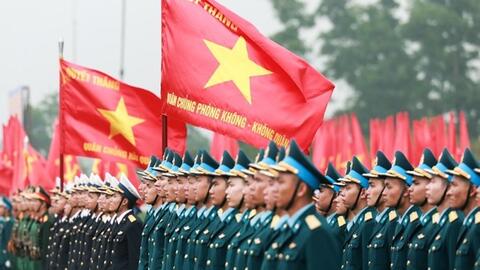 Bộ Quốc phòng đề xuất Trung ương điều chỉnh bảng lương lực lượng vũ trang