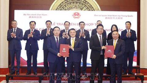 Việt Nam và Trung Quốc ký Bản ghi nhớ hợp tác về giáo dục nghề nghiệp