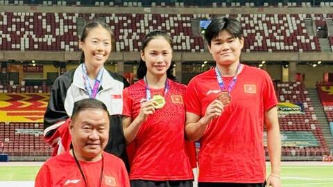 Tuyển điền kinh Việt Nam giành huy chương vàng 100m nữ tại giải Singapore mở rộng