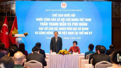 Chủ tịch Quốc hội gặp mặt cộng đồng người Việt Nam tại Thổ Nhĩ Kỳ