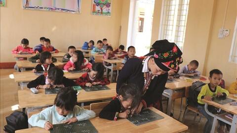 Hành trình đánh thức giáo dục vùng khó