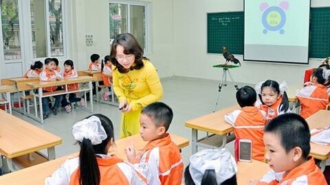 Kế toán chuyển sang giáo viên tiểu học có được bảo lưu hệ số lương?