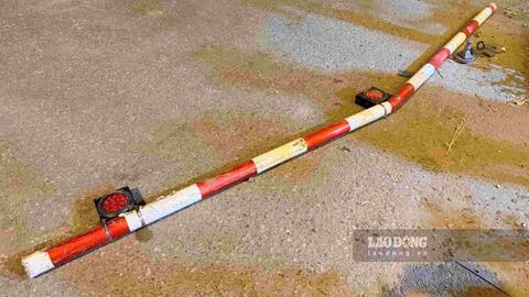 Vụ tàu hỏa tông xe tải ở Hà Nội: Xem xét khởi tố nếu đủ căn cứ
