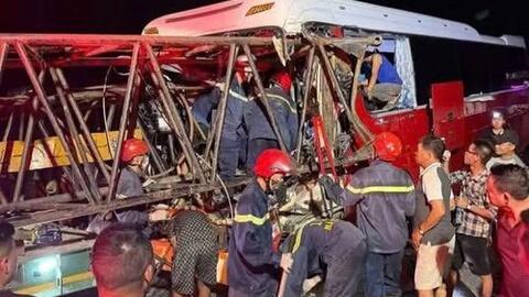 Tai nạn trên cao tốc Hàm Nghi - Vũng Áng, 9 người thương vong