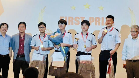 Học sinh Đắk Lắk xuất sắc lên ngôi quán quân Kỳ thi Mô hình hóa Toán học Việt Nam