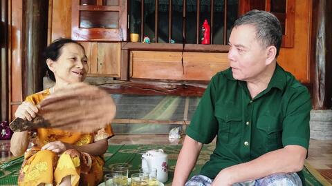 Thán phục nghị lực của người thương binh nuôi bảy người con học đại học