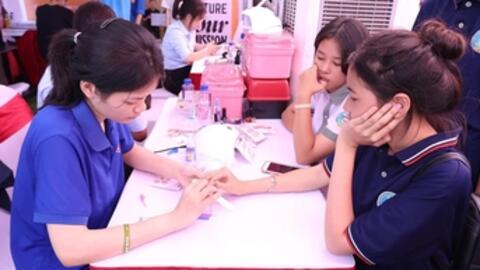Nữ sinh trúng tuyển lớp 10 sau khi được điều chỉnh kết quả do nhầm vắng thi