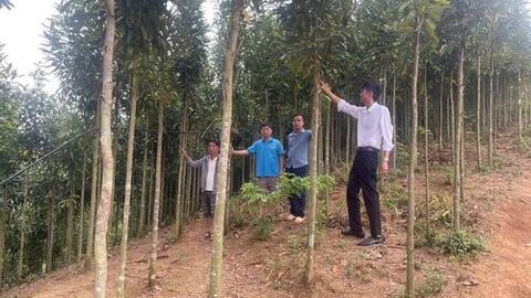 Nhà giáo giữ bình yên nơi cực Tây Tổ quốc