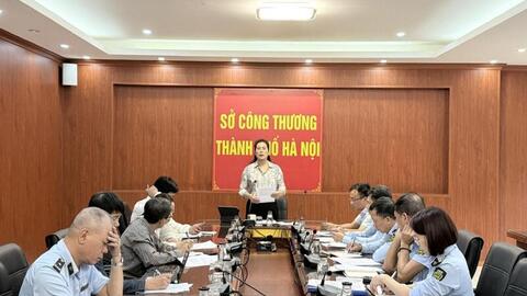 Ban Chỉ đạo 389 Thành phố Hà Nội siết chống buôn lậu, hàng giả trong cao điểm cuối năm