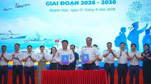 Trường Đại học Điện lực bồi dưỡng lý tưởng, tình yêu biển đảo cho sinh viên