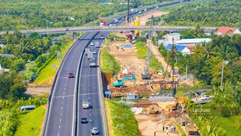 Bên trong đại công trường 67 mũi thi công, mở rộng cao tốc TPHCM - Trung Lương - Mỹ Thuận
