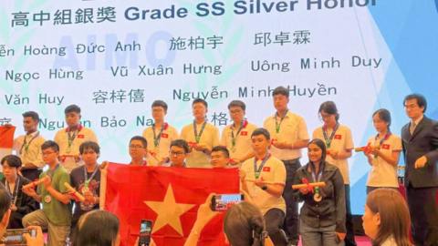 Hành trình chinh phục Huy chương Bạc Toán học quốc tế của nam sinh Cao Bằng
