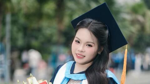 Ước mơ mang du lịch Việt Nam 'vươn tầm' của nữ thủ khoa ĐH Kinh tế Quốc dân