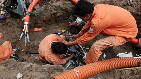 Hà Nội điều chỉnh giao thông 6 phố để hạ ngầm cáp chiếu sáng