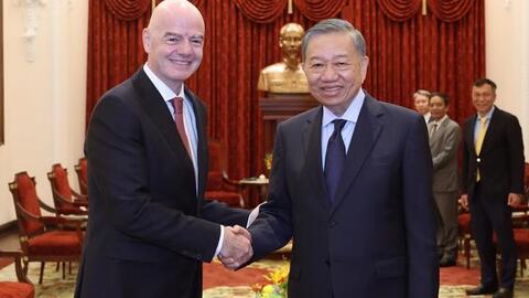 Tổng Bí thư, Chủ tịch nước đề nghị FIFA hỗ trợ Việt Nam đăng cai một số giải đấu
