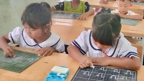 Học tiếng Việt trước ngày tựu trường