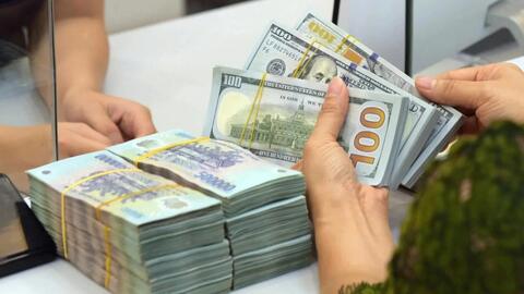 Lãi suất - tỷ giá hôm nay: Lãi suất huy động tiếp tục neo cao, tỷ giá trung tâm tăng 11 đồng