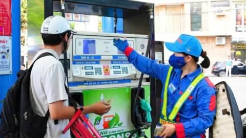 Kéo dài chính sách thuế với xăng, dầu và nhiên liệu bay đến hết năm 2026