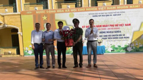 Giúp học sinh nhận diện cạm bẫy, tự bảo vệ trên không gian mạng