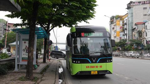 Hà Nội điều chỉnh lộ trình tuyến buýt số 104, 16