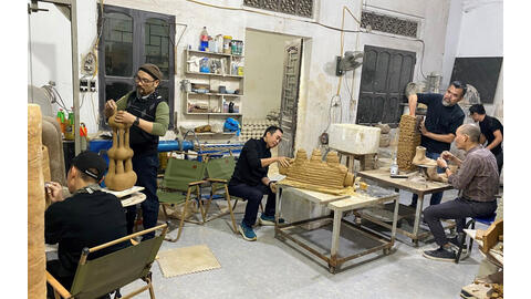 Ghé Bát Tràng ngắm 'gốm Phồn' đầu Xuân