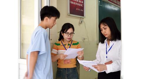 Nhiều học sinh Hà Nội bước vào giai đoạn ôn thi căng thẳng để vào được lớp 10 công lập