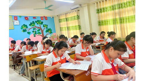 Học sinh ‘đổi nhịp’ ôn tập thi vào lớp 10 sau sáp nhập tỉnh