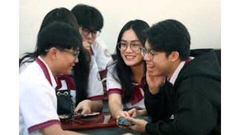 Giáo dục lịch sử trong kỷ nguyên số: Không lạc lối trong 'ma trận' thông tin