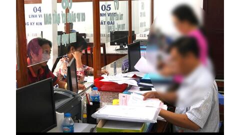 UBND xã khẩn trương lập danh sách xét tuyển viên chức cho nhân viên trường học