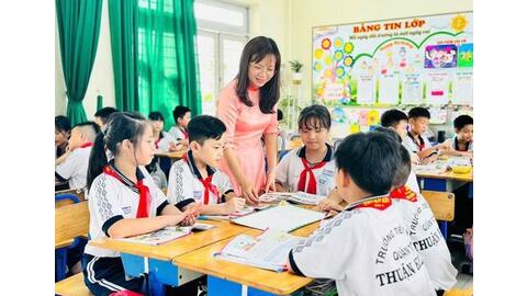 Sở GD&ĐT TPHCM đề xuất cho toàn bộ học sinh sử dụng sách giáo khoa miễn phí
