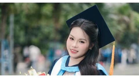 Ước mơ mang du lịch Việt Nam 'vươn tầm' của nữ thủ khoa ĐH Kinh tế Quốc dân